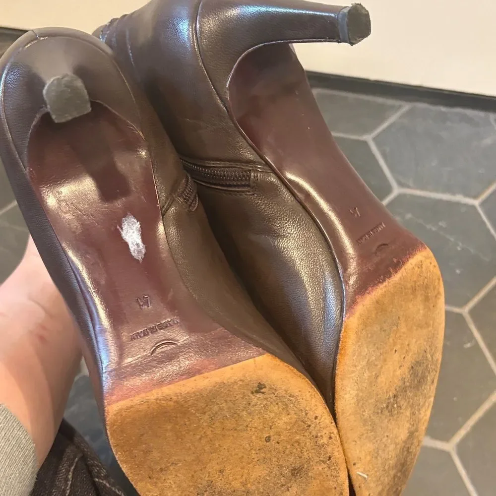 Chanel Elegant Brown Ankle Boots